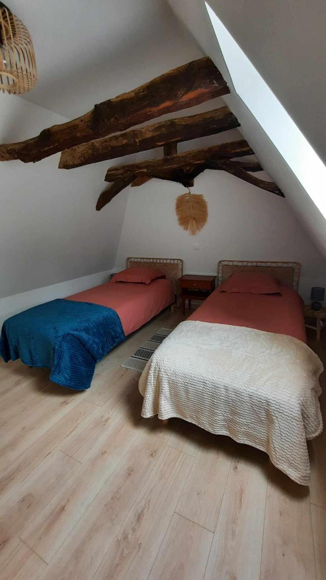 Gite Les Placettes Sainte-Foy-de-Longas Exteriör bild